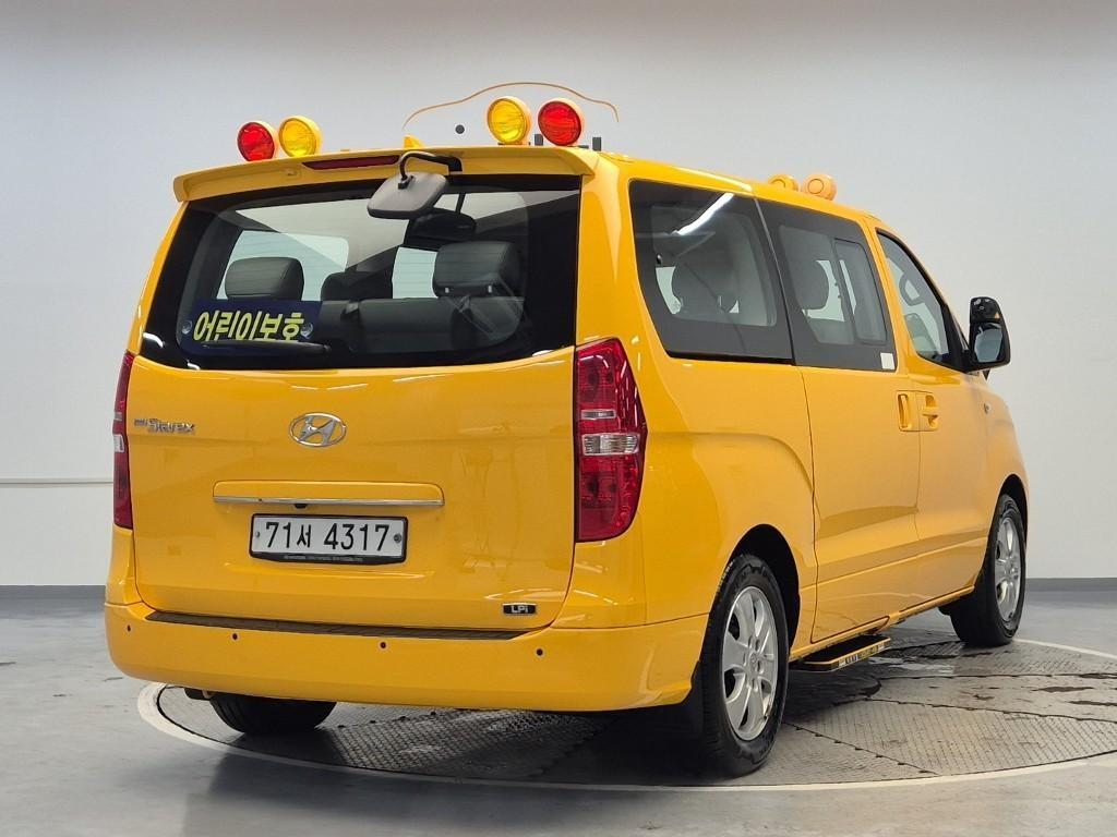 Hyundai Starex LPi 4