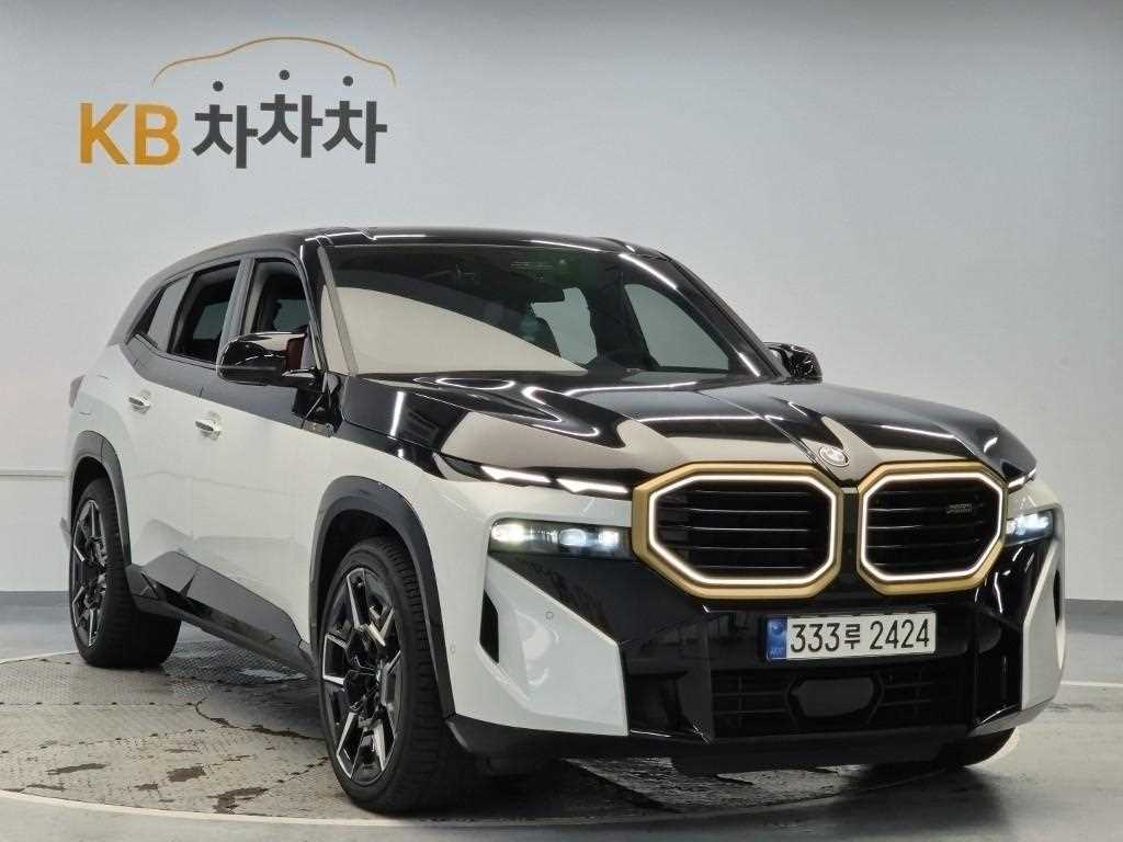 BMW XM 4.4 V8 PHEV High Gloss Shadow Line 5