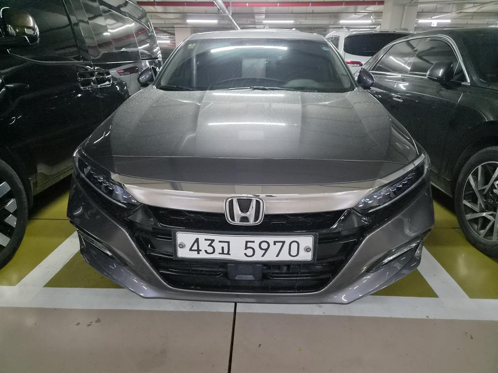 Honda Accord 2.0 Hybrid Touring