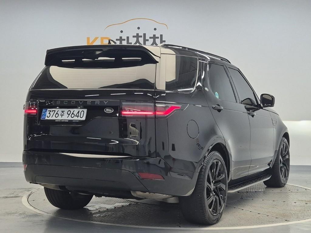 Land Rover Discovery 3.0 P360 R- Dynamic SE — фото 3