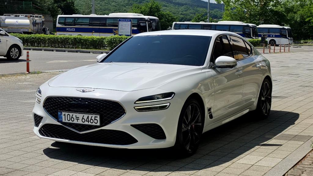 Genesis G70 Gasoline 2.0T 4WD Sport Package — фото 3