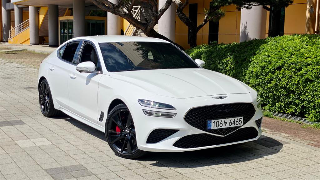 Genesis G70 Gasoline 2.0T 4WD Sport Package
