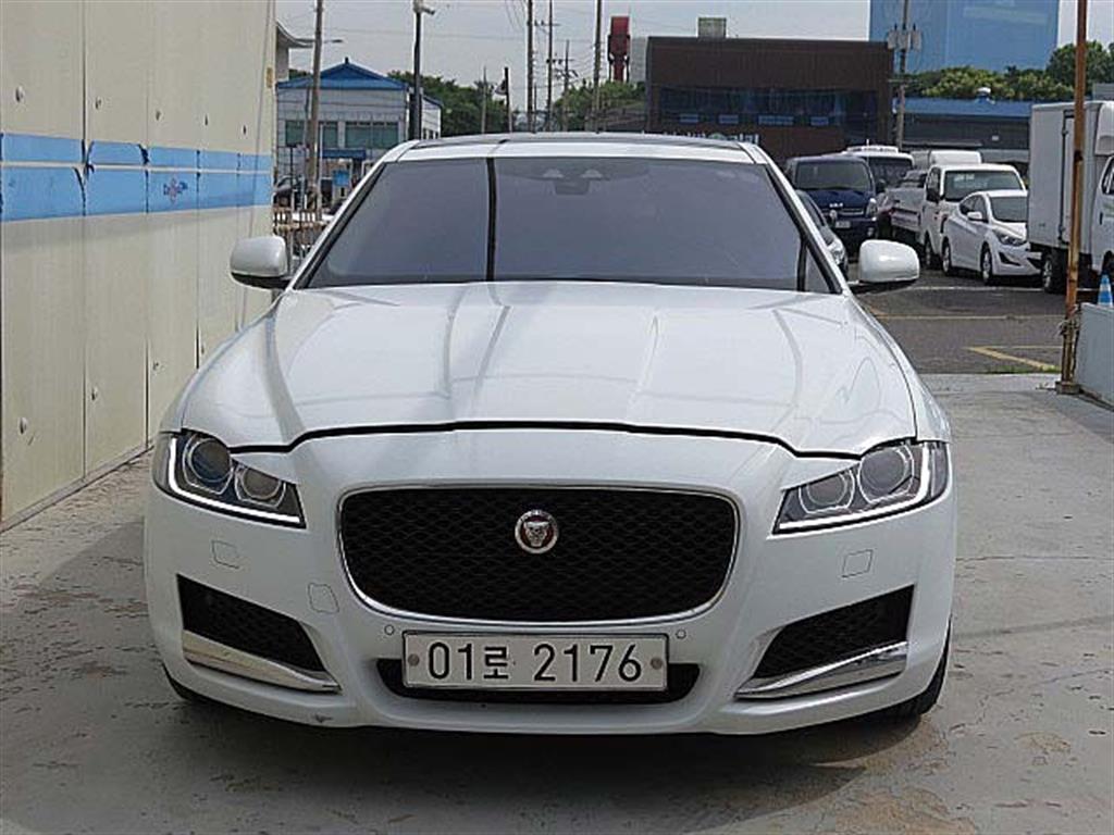 Jaguar XF 2.0