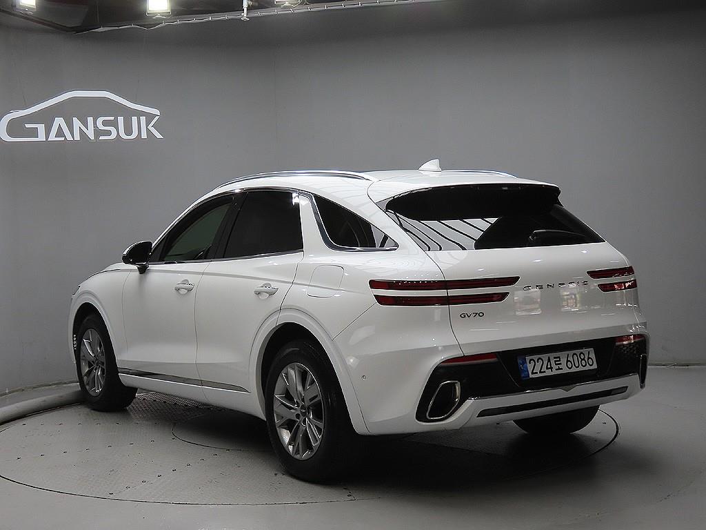 [제네시스] GV70 2.5T 가솔린 2WD 기본형 사진 3