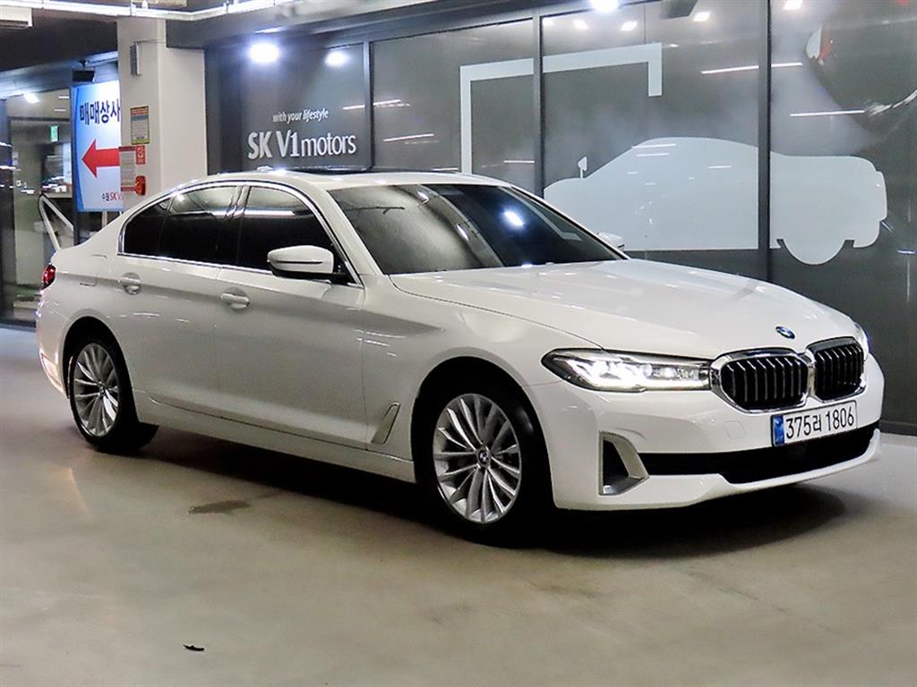 BMW 5 Series 530i Luxury