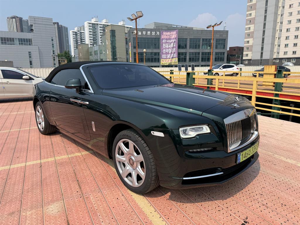Rolls Royce Dawn 6.6 V12