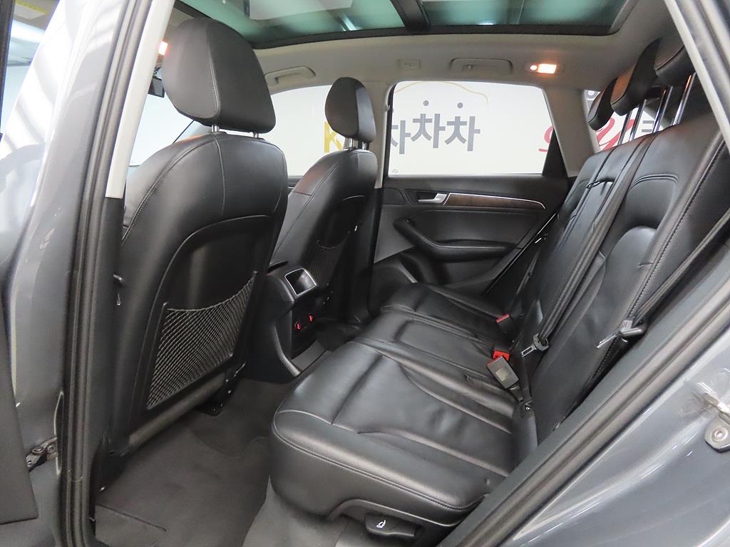 Audi Q5 35 TDI Quattro Dynamic 7