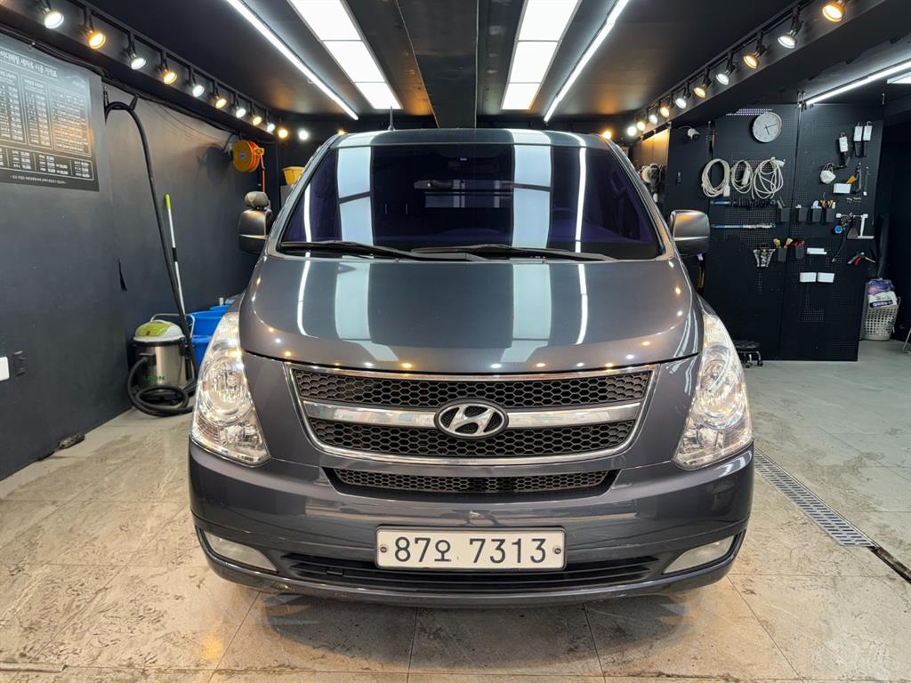Hyundai Starex CVX Luxury