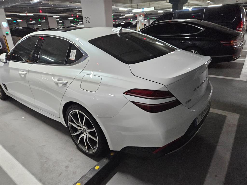 Genesis G70 Gasoline 2.0T 4WD — фото 5