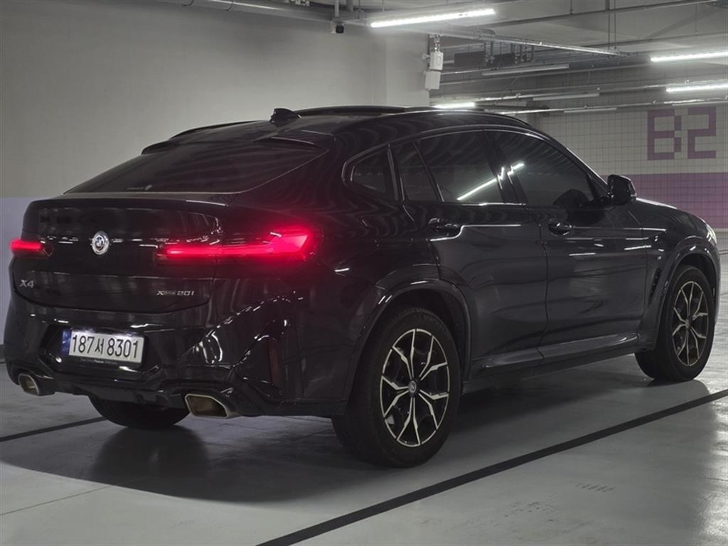 BMW X4 xDrive 20i M Sport 5
