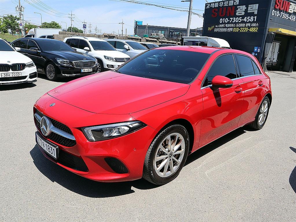 벤츠 A 클래스 A220 해치백 사진 2/20
