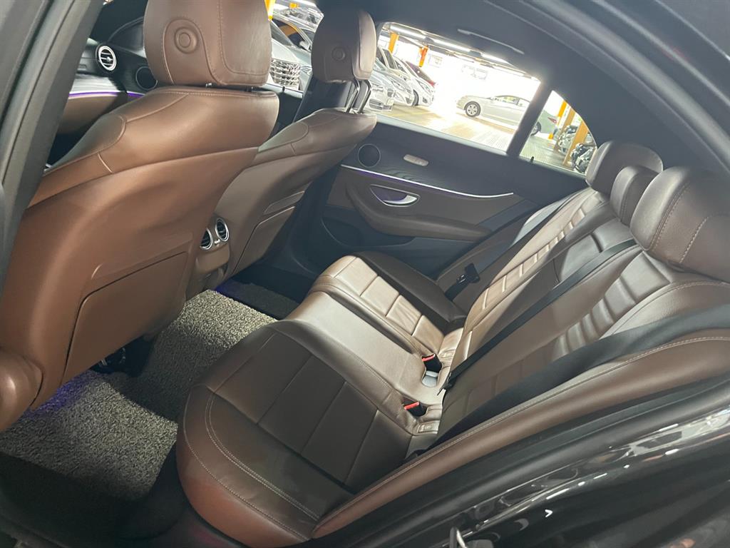 Mercedes-Benz E-Class E250 AMG Line — фото 5