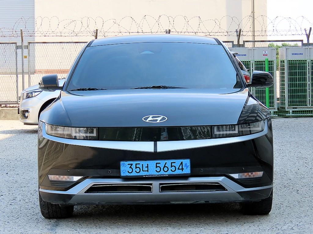 아이오닉 5 롱 레인지 4WD 익스클루시브 2022년식