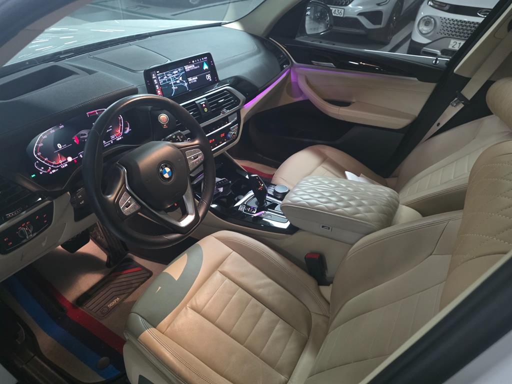 BMW X3 xDrive 20i Luxury 6
