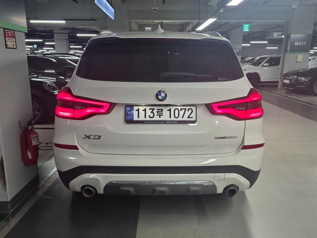 BMW X3 xDrive 20i Luxury 5