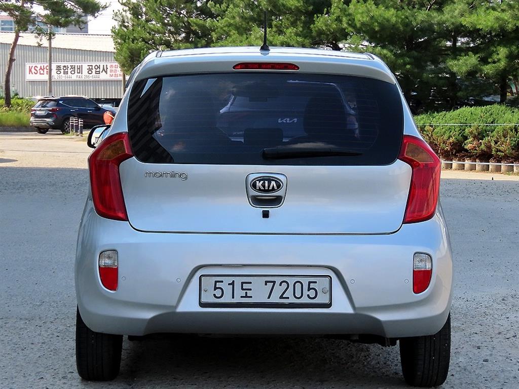 KIA Morning - Vista 4