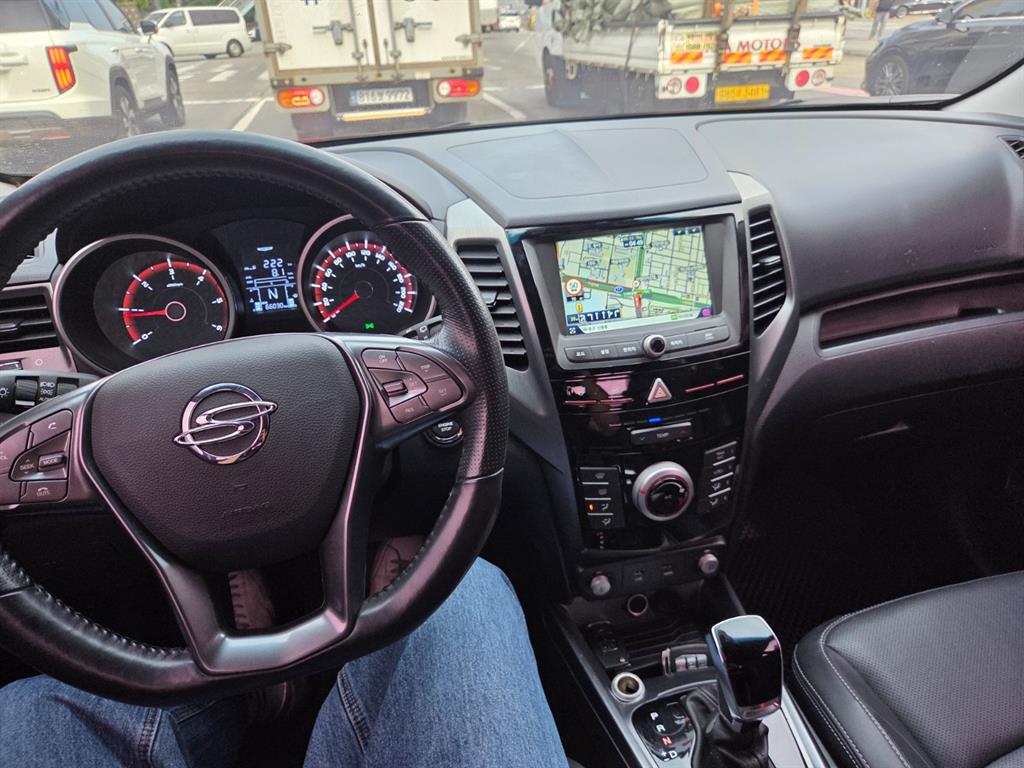 Ssangyong Tivoli - Vista 4