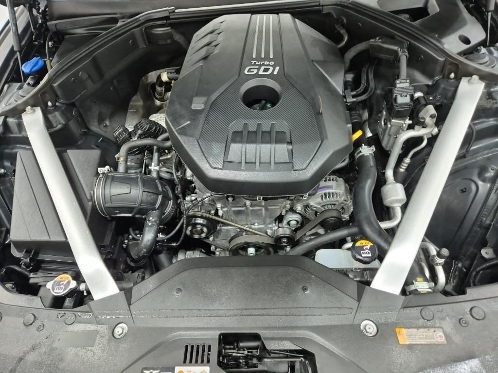 Genesis G70 - Vista 5