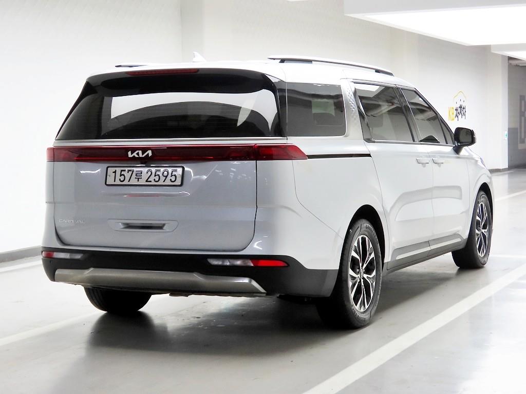 KIA Carnival - Vista 4