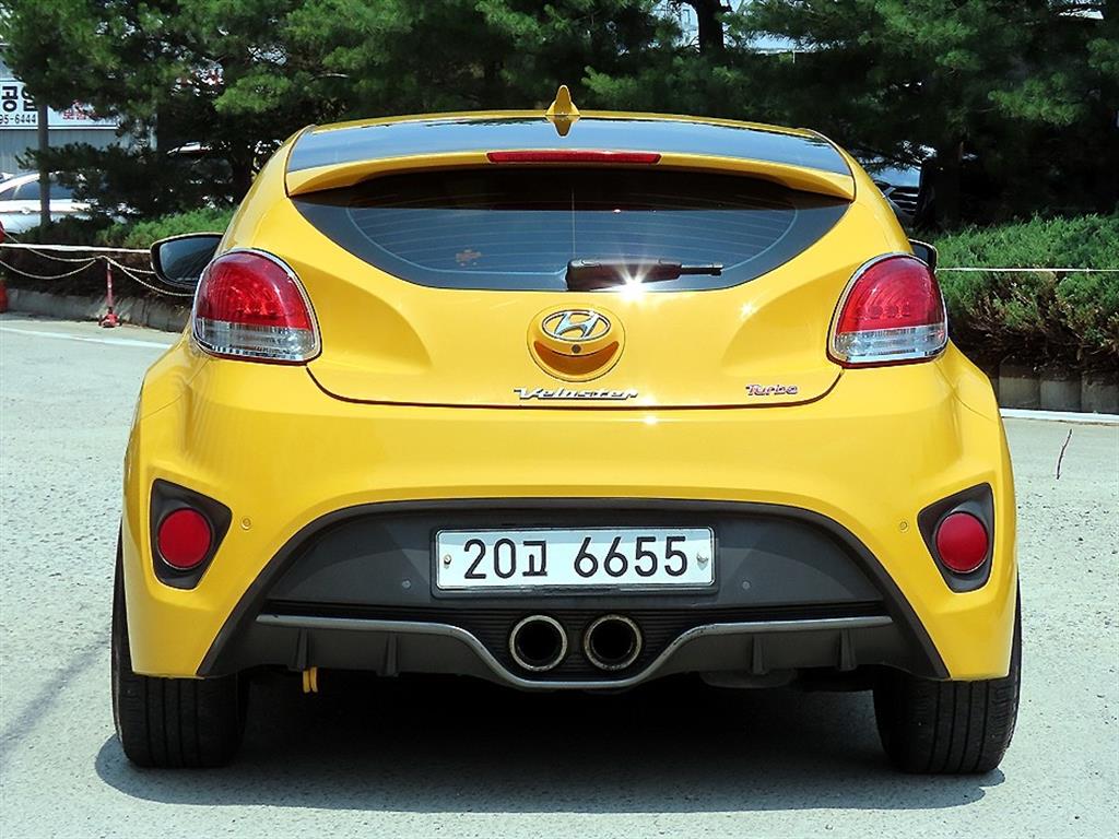 HYUNDAI Veloster - Vista 4