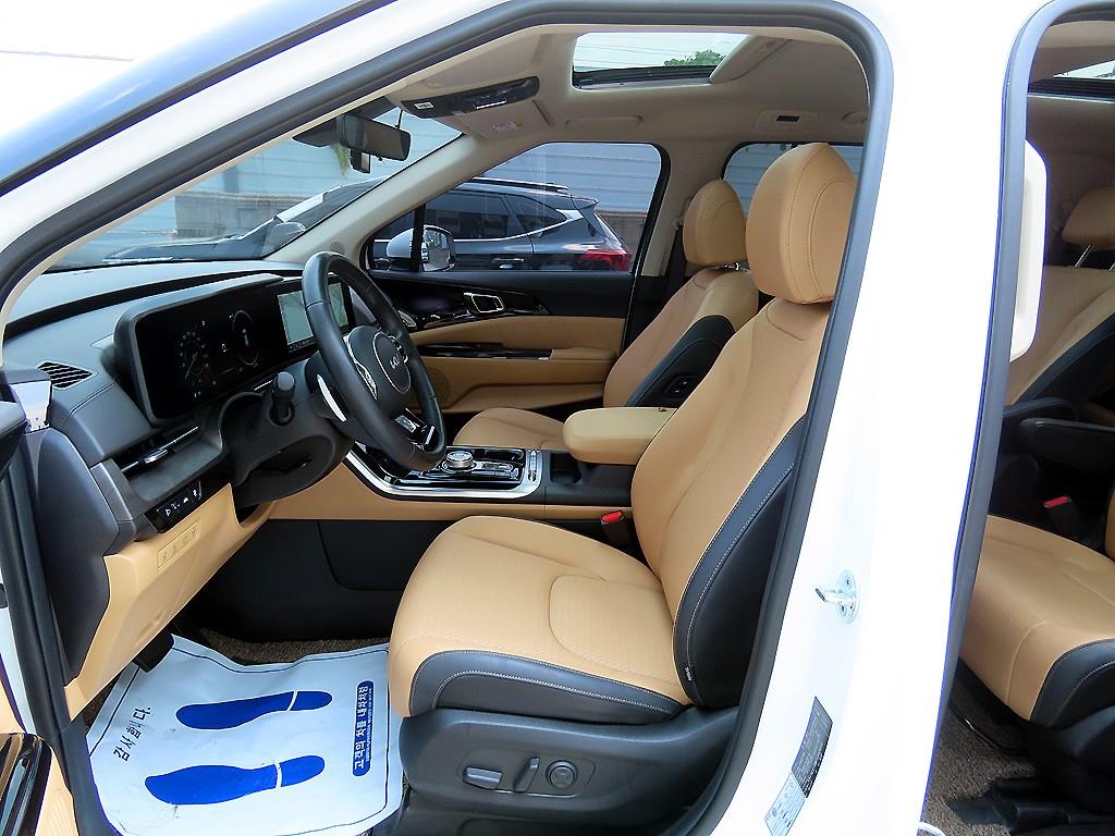 KIA Carnival - Vista 5