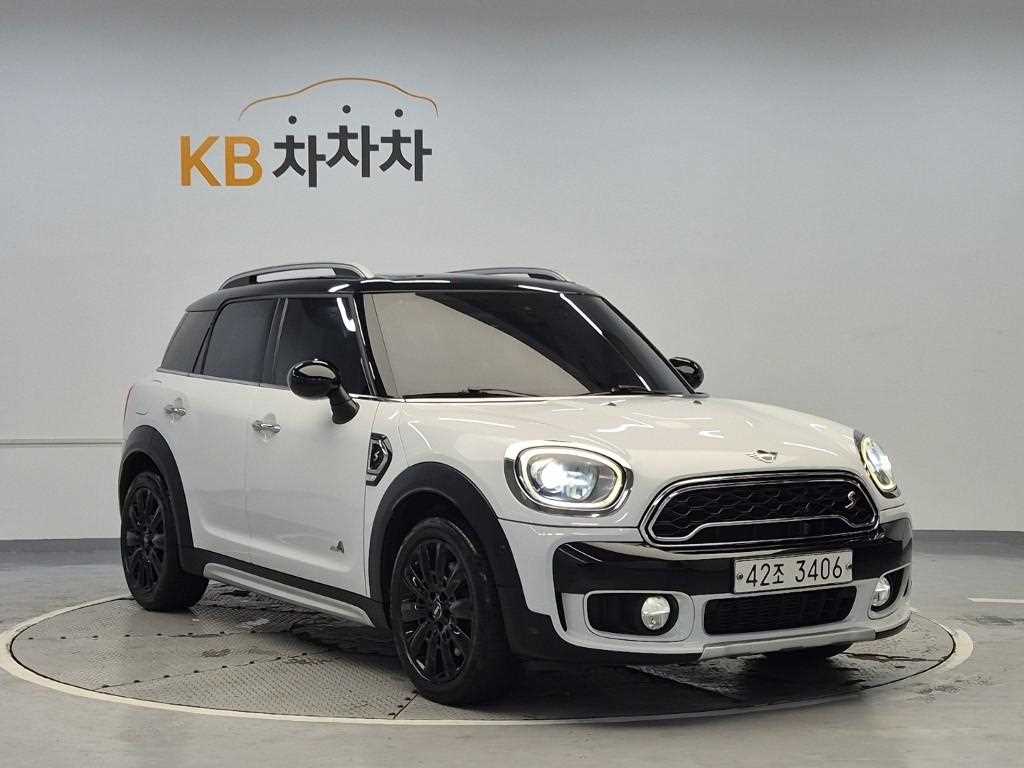 Mini Countryman - Vista 4