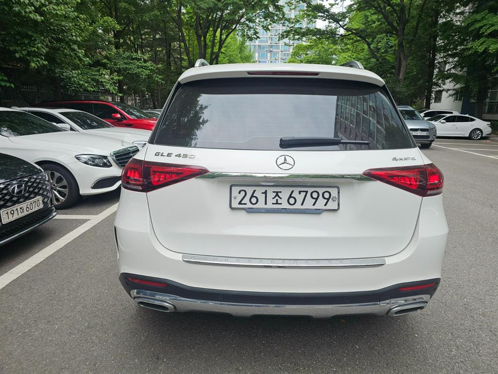 Mercedes-Benz GLE-Class GLE450 4MATIC 4