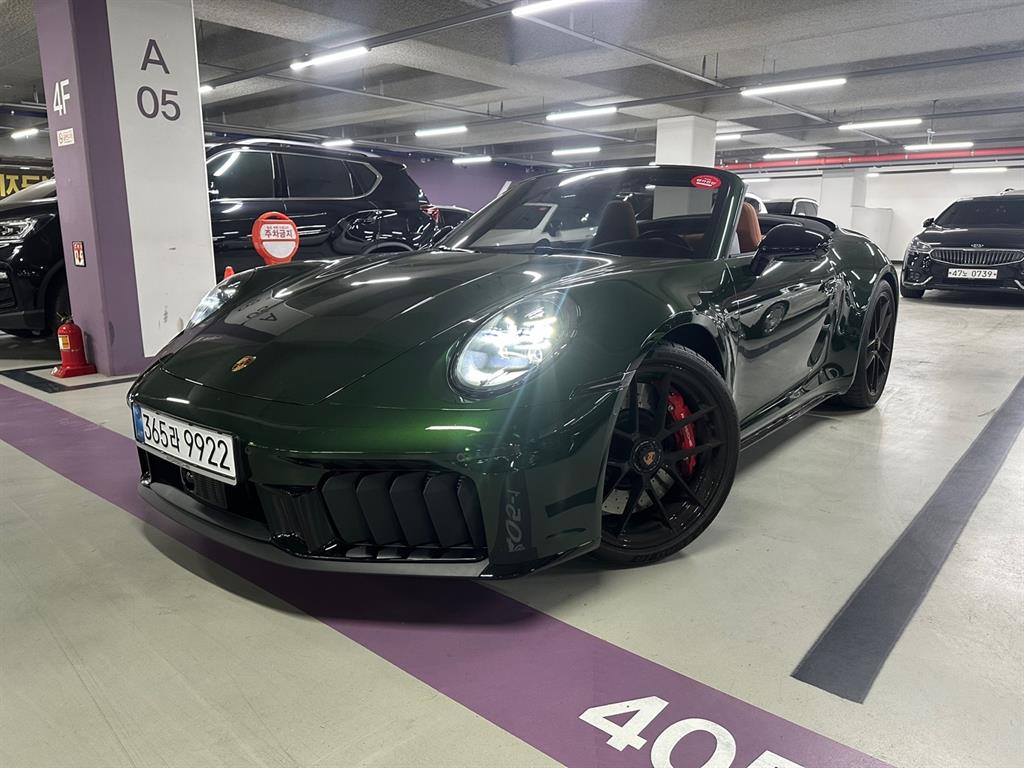 Porsche Carrera GTS Cabriolet