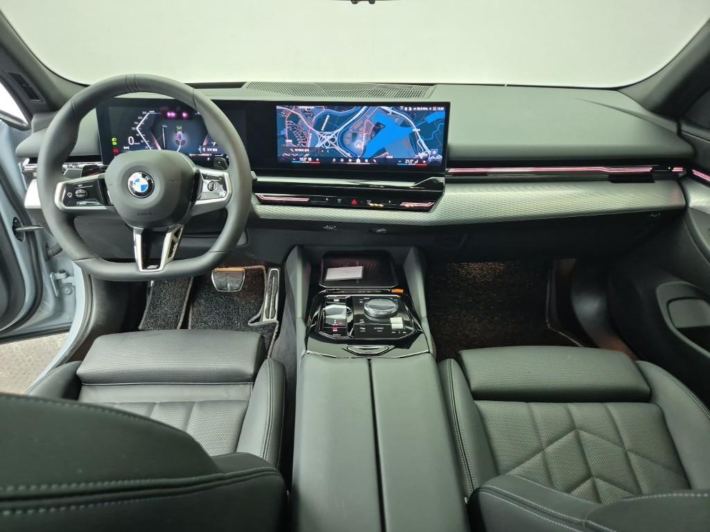BMW 5 Series - Vista 5