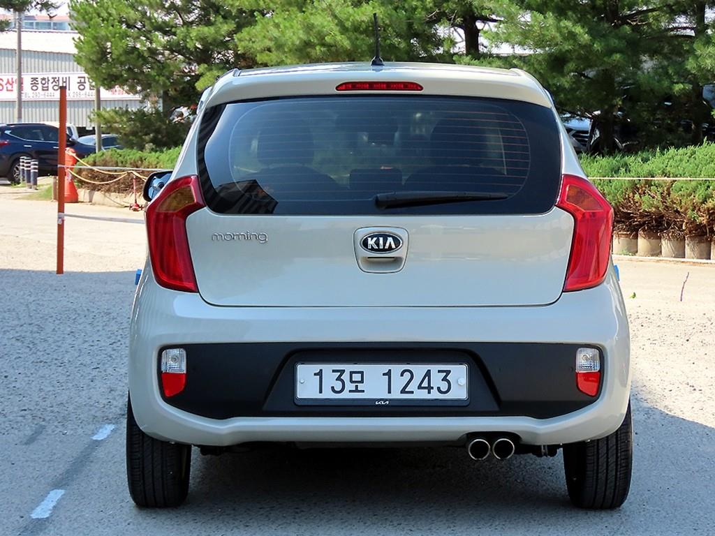 KIA Morning - Vista 4