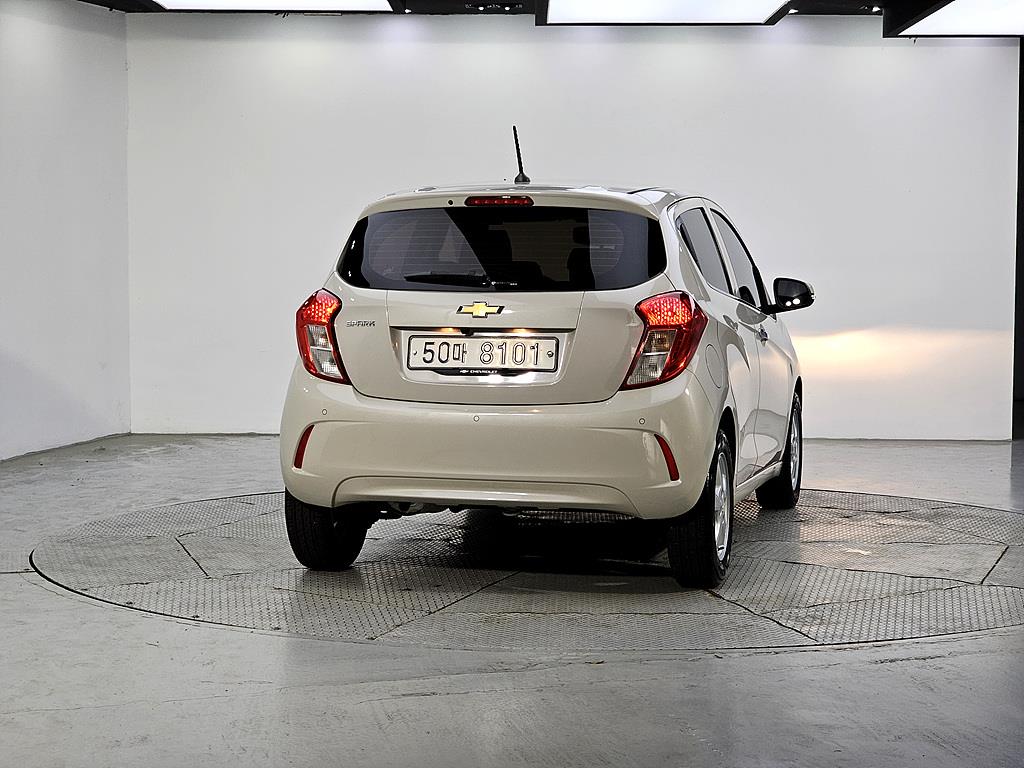 Chevrolet Spark - Vista 4