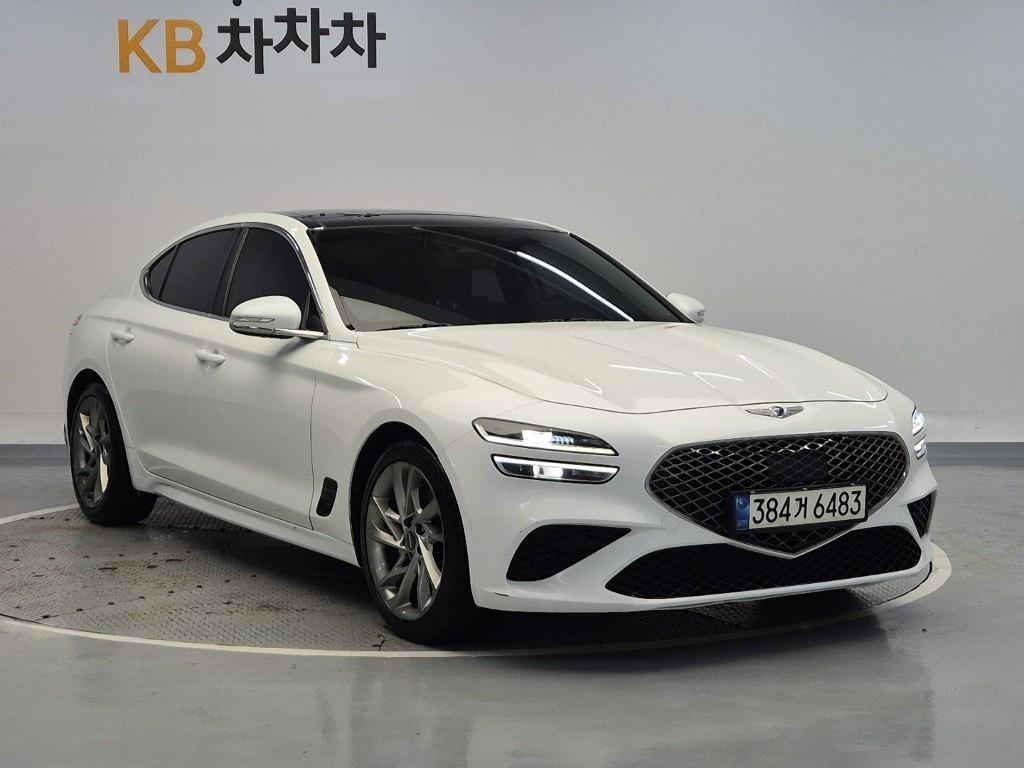 Genesis G70 - Vista 4