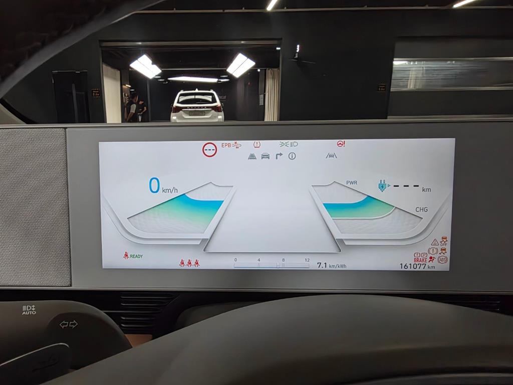 HYUNDAI Ioniq 5 - Vista 5