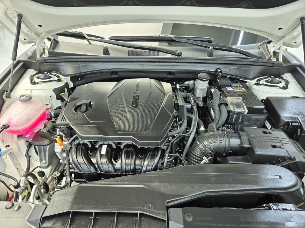 KIA K8 - Vista 5