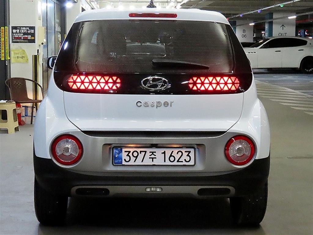 HYUNDAI Casper - Vista 5