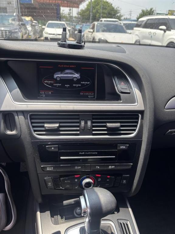 Audi A4 2.0 TDI Quattro Dynamic 5