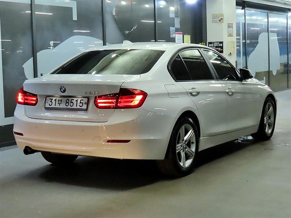 BMW 3 series - Vista 4