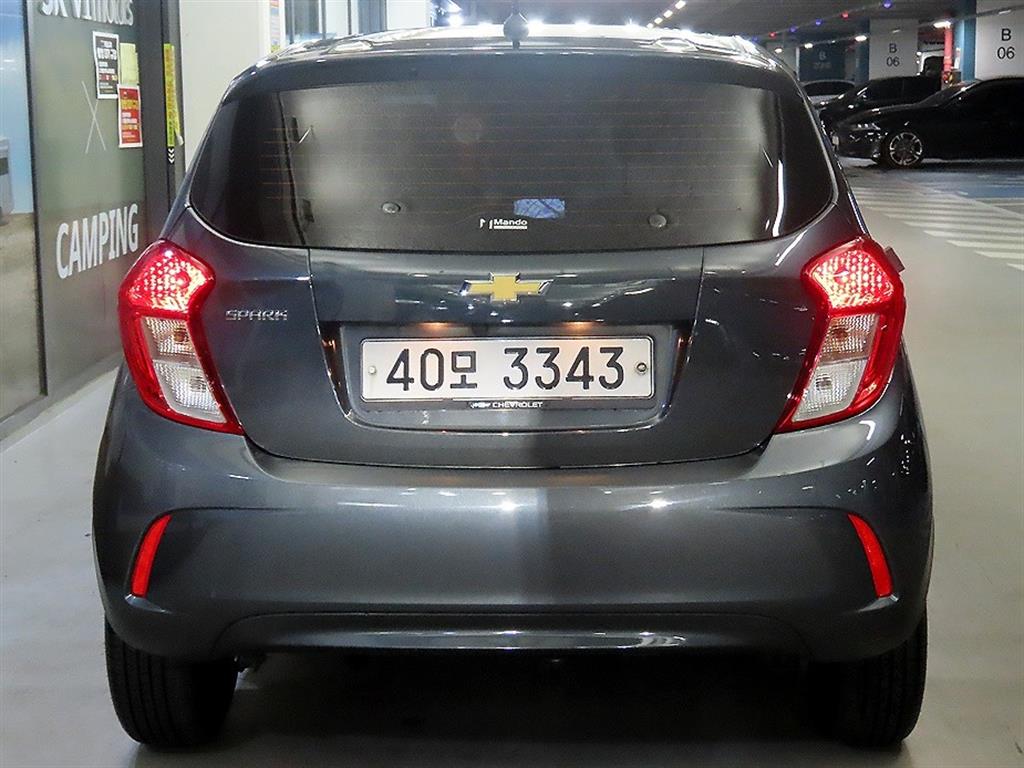 Chevrolet Spark - Vista 5