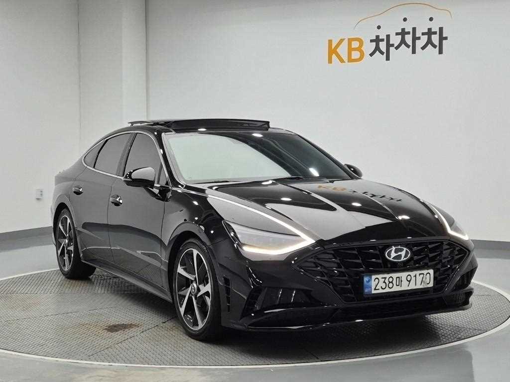 HYUNDAI Sonata - Vista 4