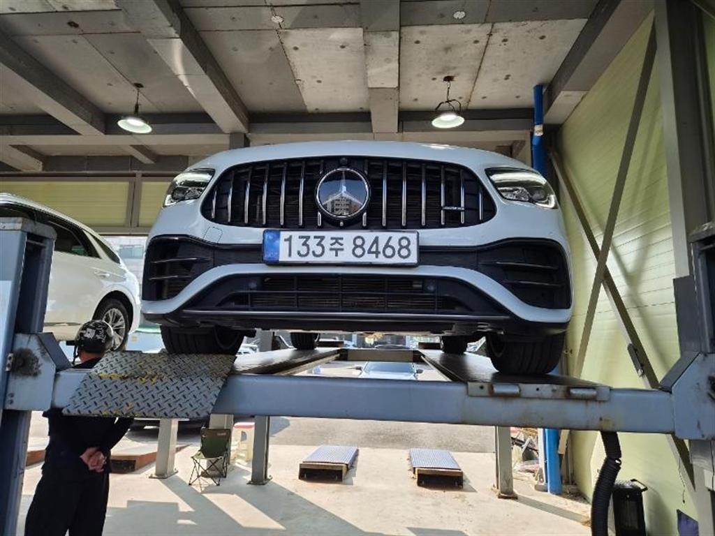 Mercedes-Benz GLA-Class GLA45 AMG 4MATIC +