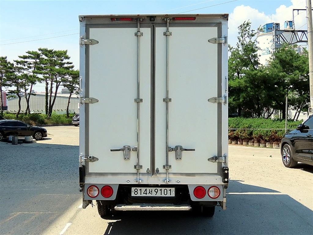 Small Truck Cargo (small) - Vista 4