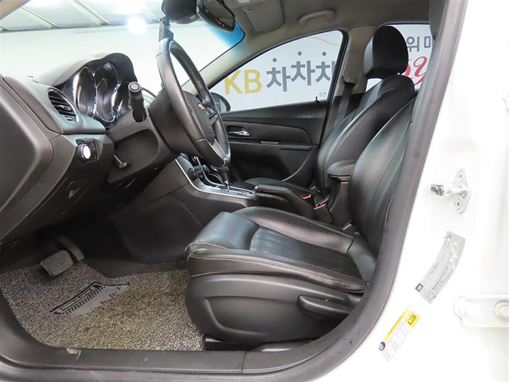 Chevrolet Cruise - Vista 5