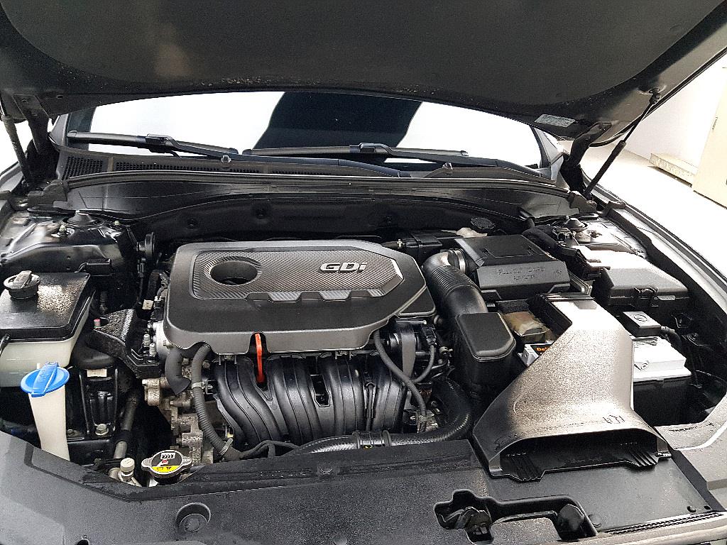 HYUNDAI Grandeur - Vista 5