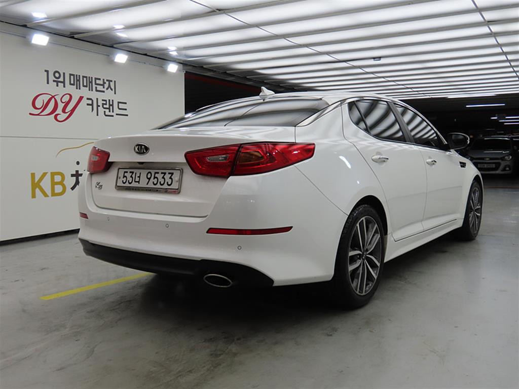 KIA K5 - Vista 4