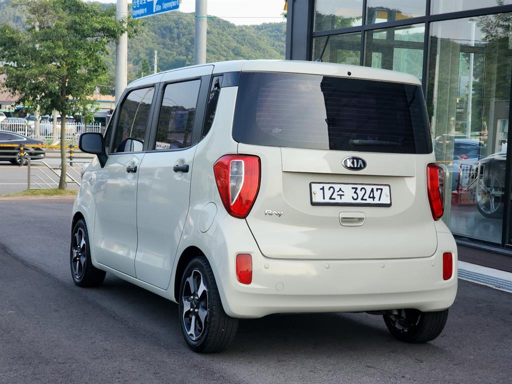 KIA Ray - Vista 5
