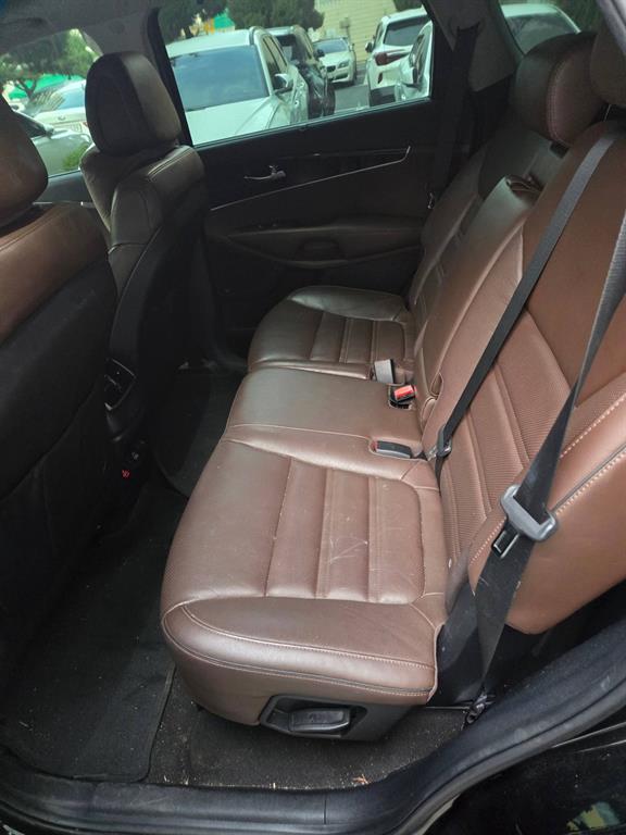 KIA Sorento - Vista 4