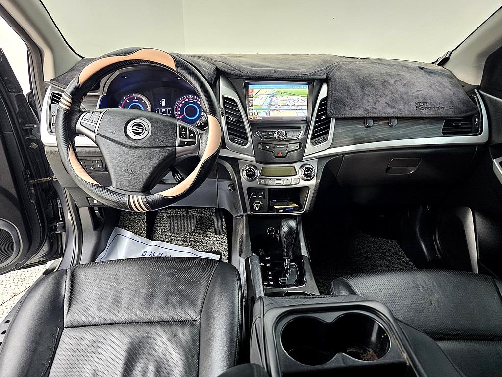 Ssangyong Korando - Vista 5