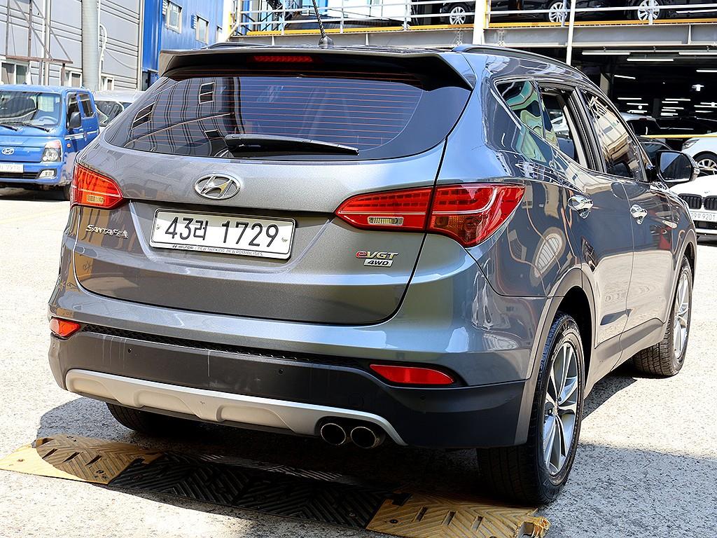 HYUNDAI Santa Fe - Vista 4