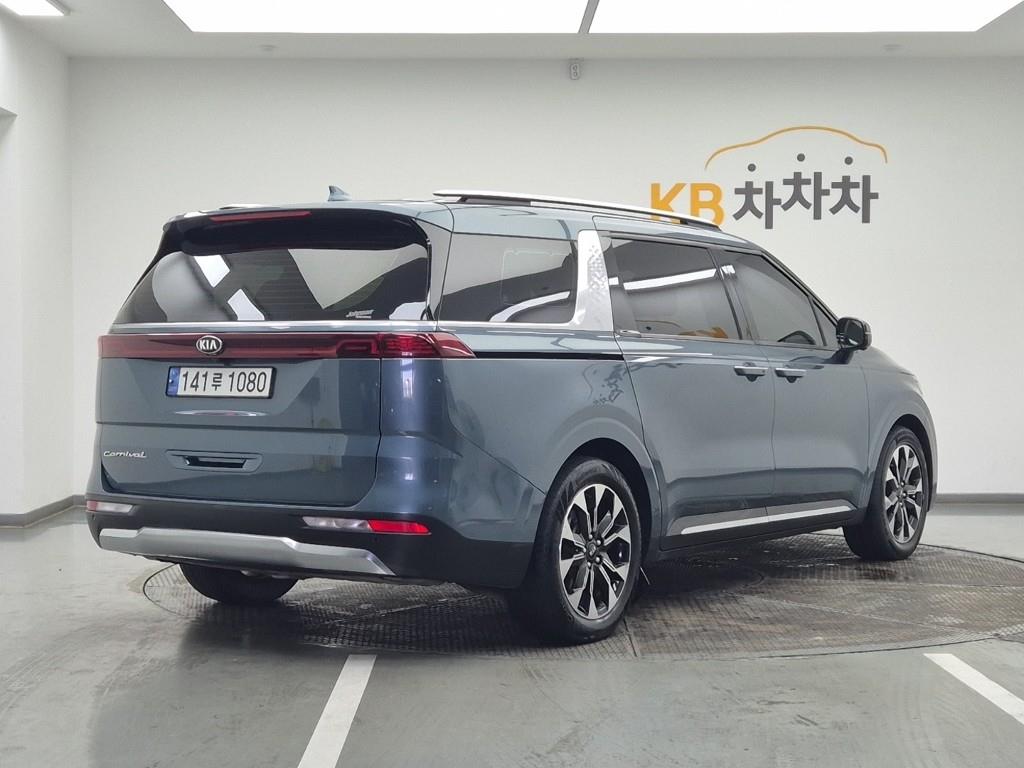 KIA Carnival - Vista 4
