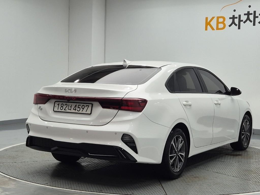 KIA K3 - Vista 4